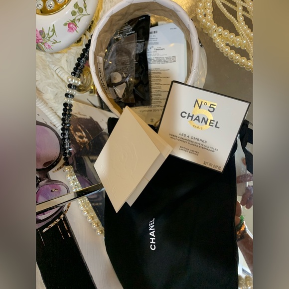 Surprise!🤩Chanel cosmetics sack and CHANEL framed advertising handmade +goodies - Picture 6 of 16